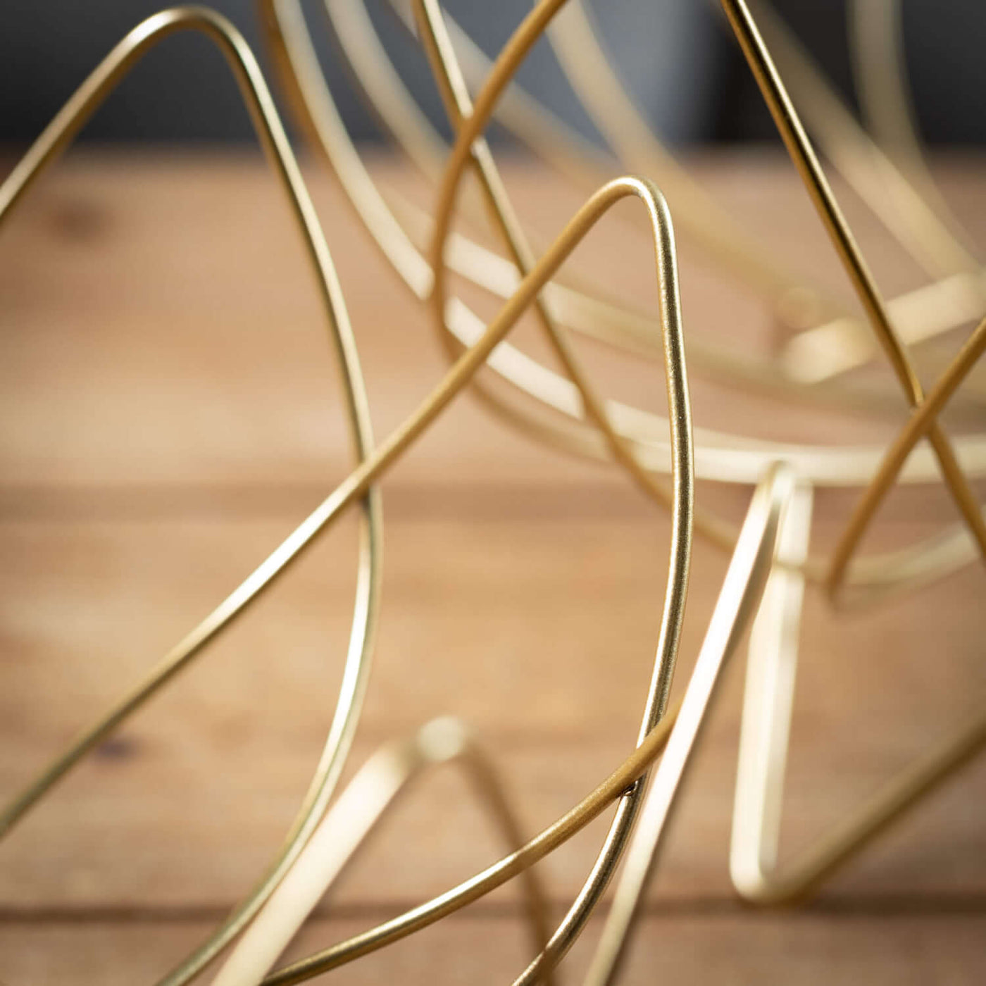 Sculpted Gold Wire Footed Bowls